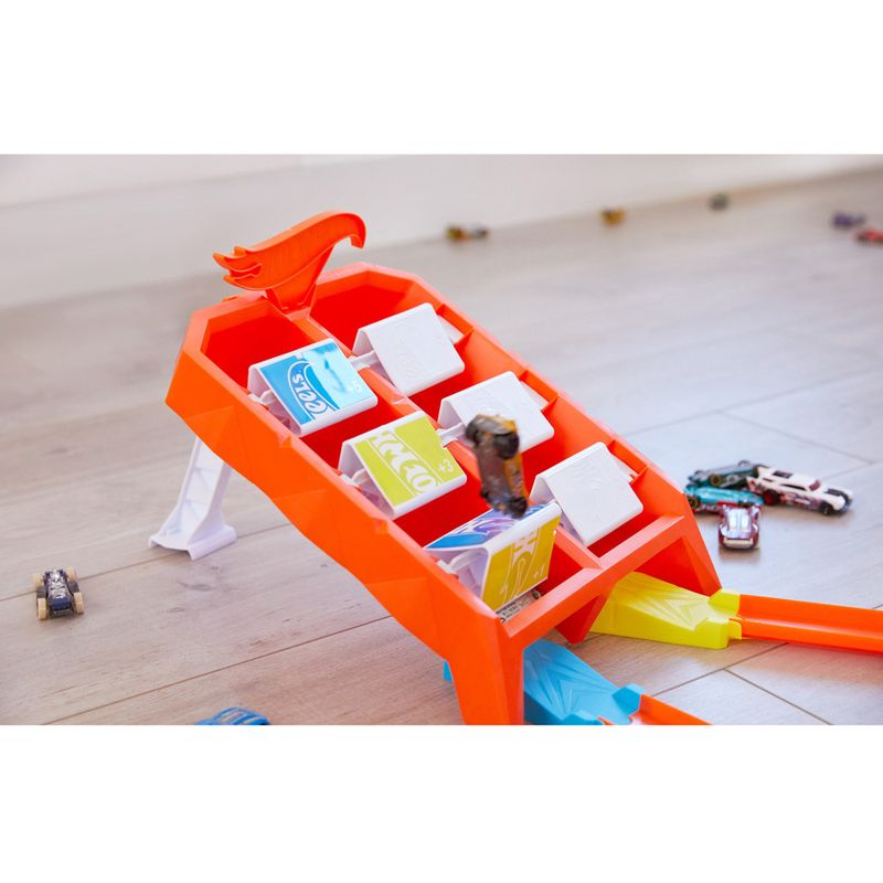 Pista-de-autos-vueltas-y-choques-HOT-WHEELS