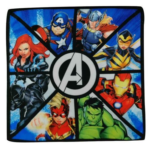 Toalla social infantil en microfibra 30x30 cm Avengers