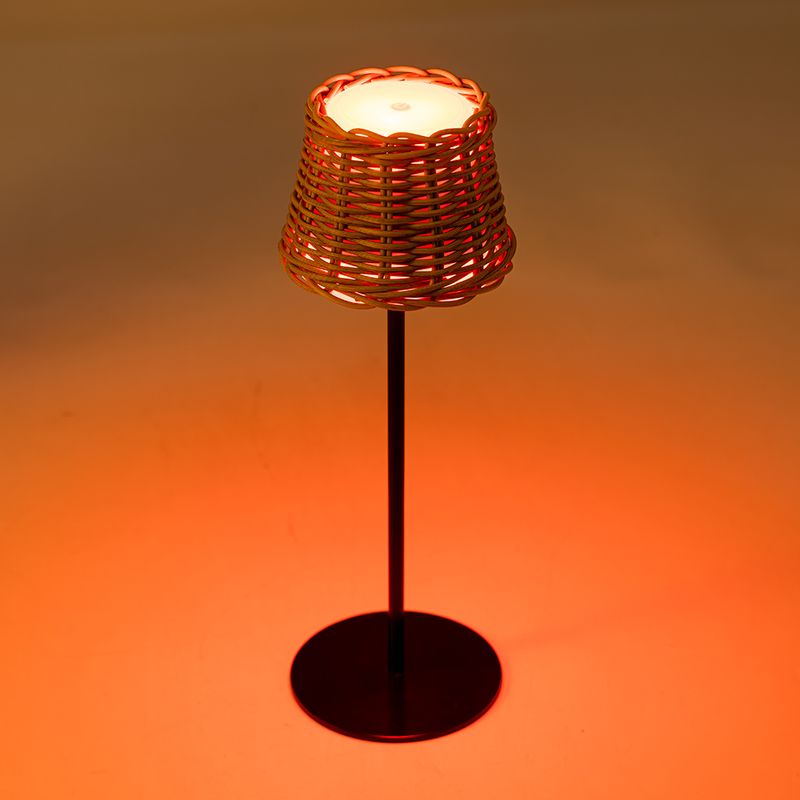 Lampara-de-Mesa-Led-3W-de-Ratan-D-13-cm-x-h37-cm