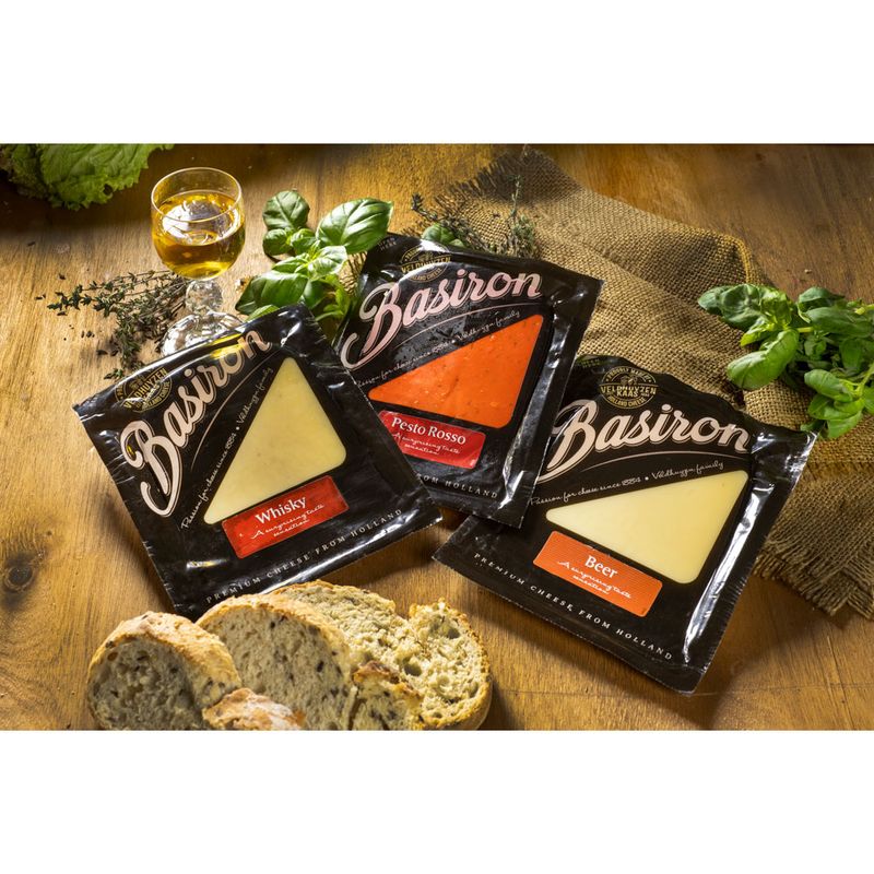 Queso-BASIRON-Pesto-Rosso-Cheese