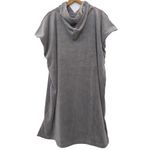 Poncho-playero-de-adulto-110-x-88-cm-tl-gris